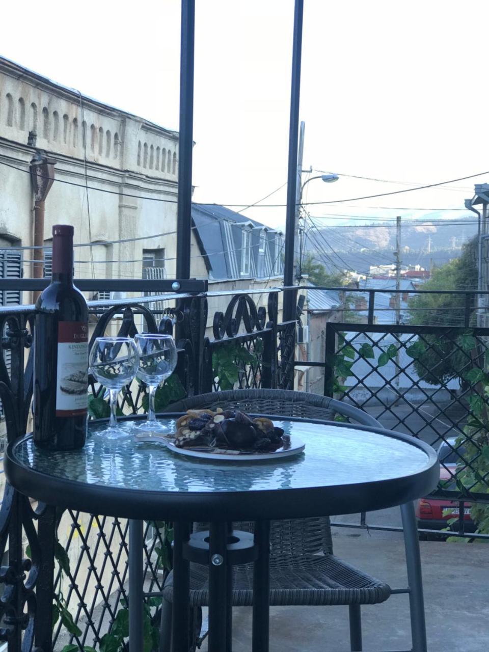 Guest House Story Tbilisi Esterno foto